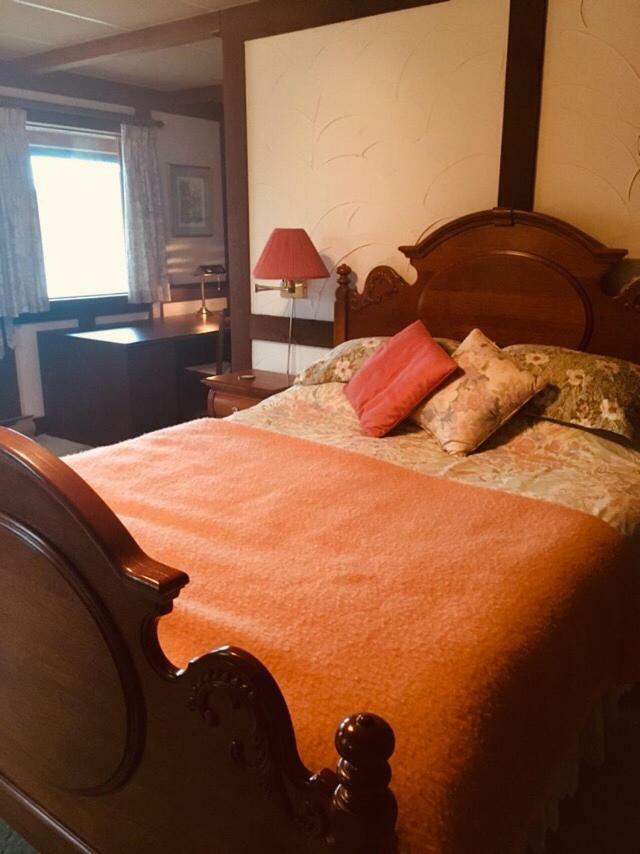 Oceanfront Suite 吉布森斯 外观 照片