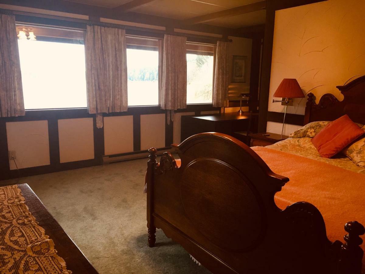 Oceanfront Suite 吉布森斯 外观 照片